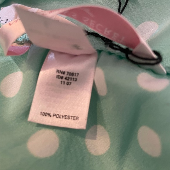 Victoria Secret Lingerie - Picture 4 of 4